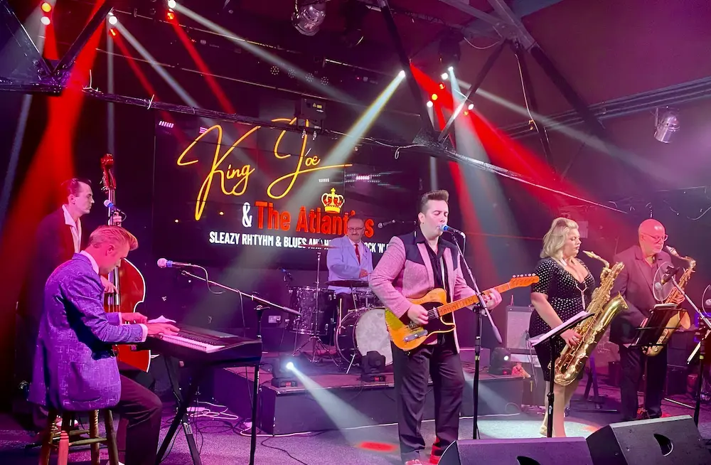 King Joe & The Atlantics (Hollywood Glamour)