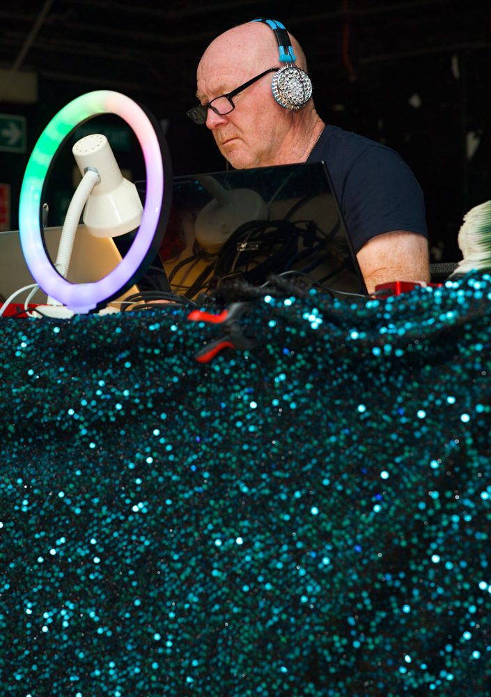 Gazza on the decks